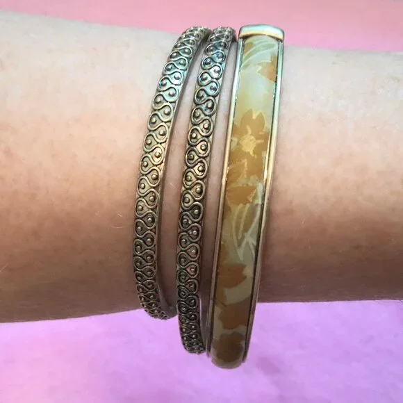 Bangle Bracelets, Monet -- Set of 3 -- 2 3/4" Diam -- Black, Green & Gold Tones - Picture 7 of 11